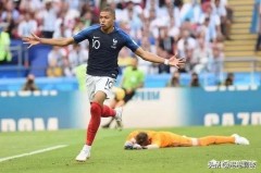 皇家马德里巴塞罗那伯纳乌双雄对决：激情碰撞，荣耀之战