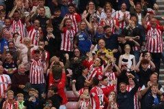 西甲拉什福德转会巴塞罗那：新援加盟曼联，未来去向引猜测