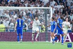 哈兰德离队瓜迪奥拉战术调整：转会传闻与金球奖梦想解析