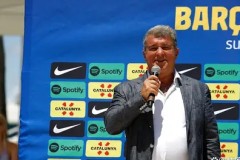 英超巅峰对决：阿森纳曼城中场激战，球星对决定胜负